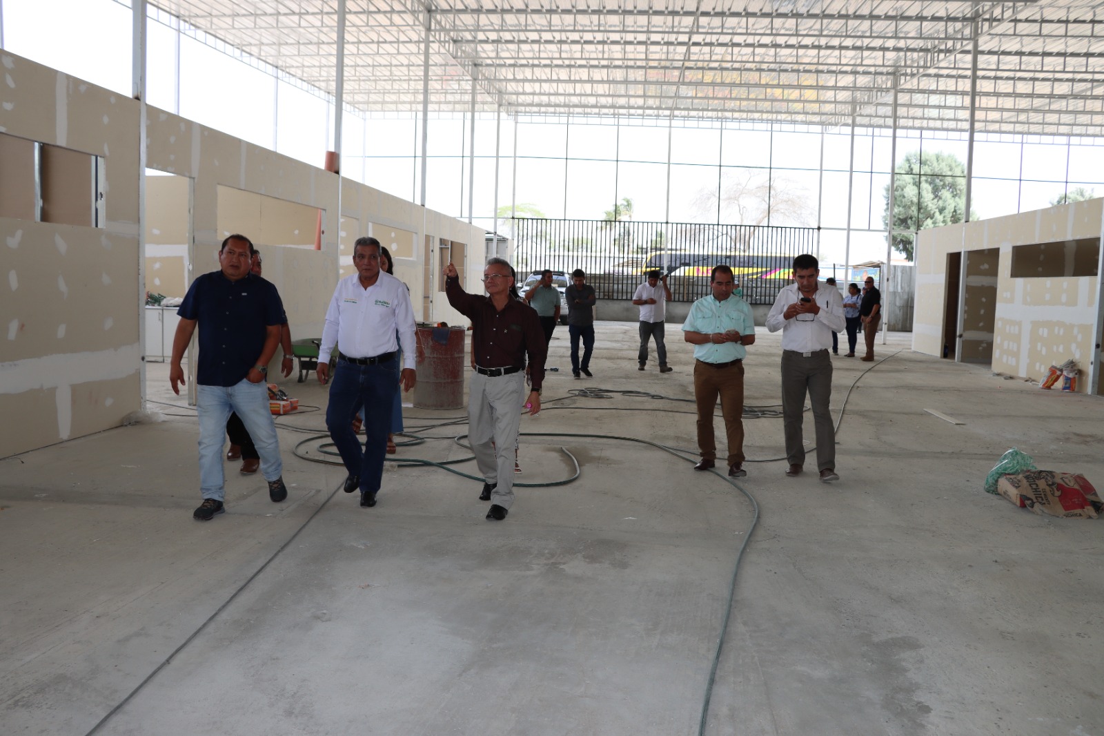 Avances en la construcción del Policlínico Municipal Johnmay Salud