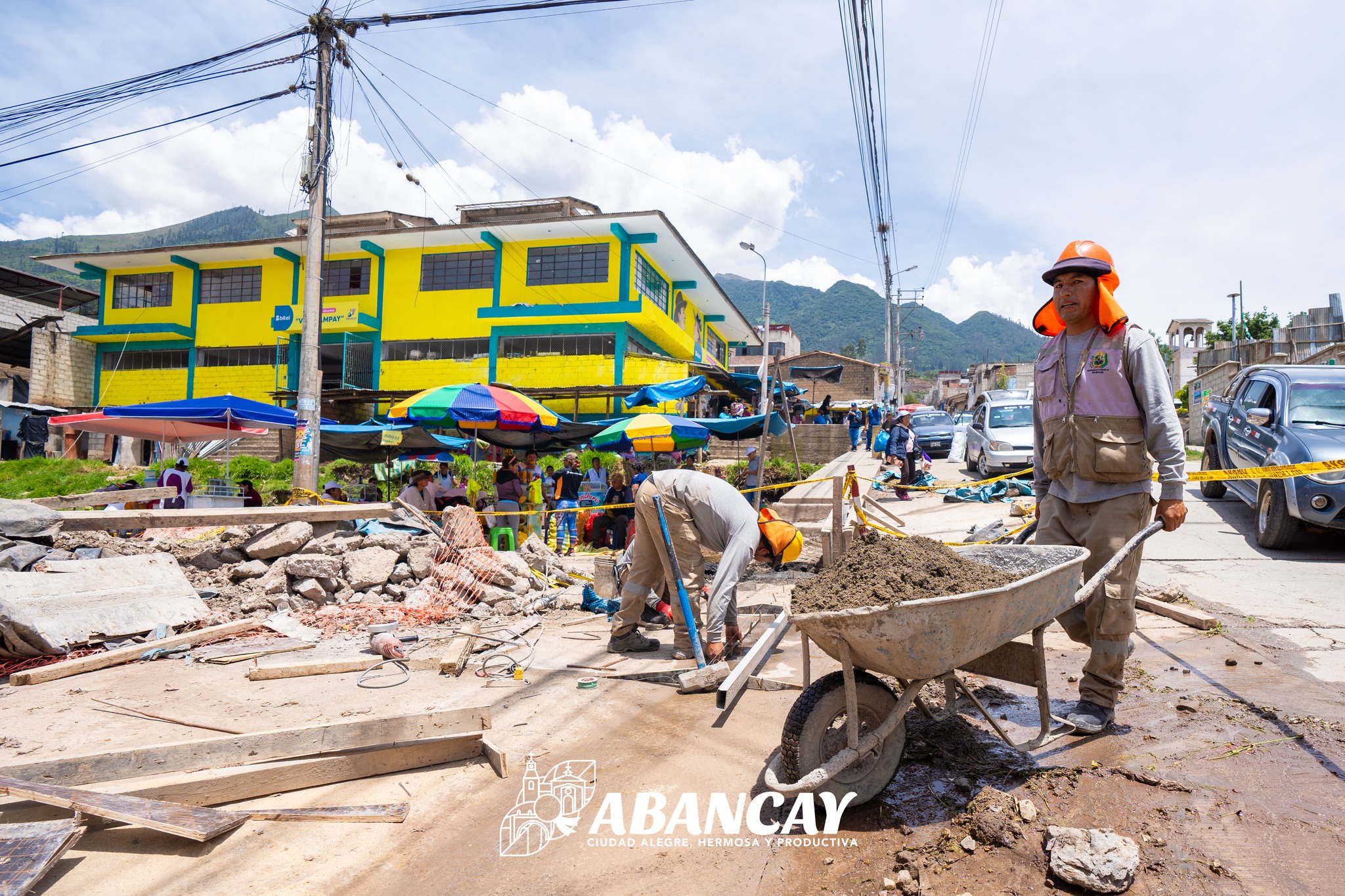 🚧 Municipalidad De Abancay Intensifica Mantenimiento De Vías Para Mejorar Conectividad. 👷‍♂️