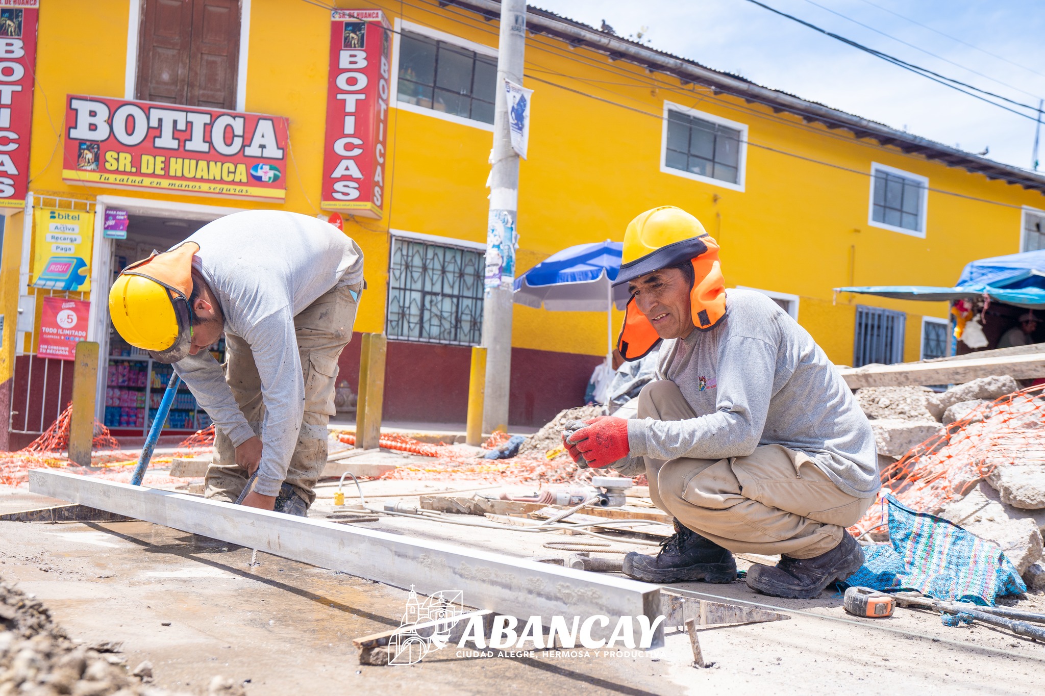 🚧 Municipalidad De Abancay Intensifica Mantenimiento De Vías Para Mejorar Conectividad. 👷‍♂️