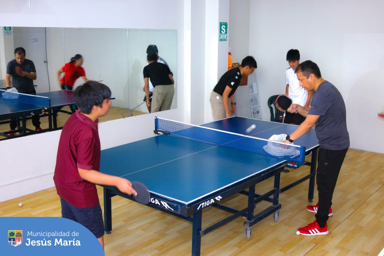 Nuestros pequeños jesusmarianos desarrollan sus habilidades en el Taller de tenis en mesa.
☝️ Revisa la lista completa de talleres aquí bit.ly/4a5d7suhttp://bit.ly/4a5d7su.