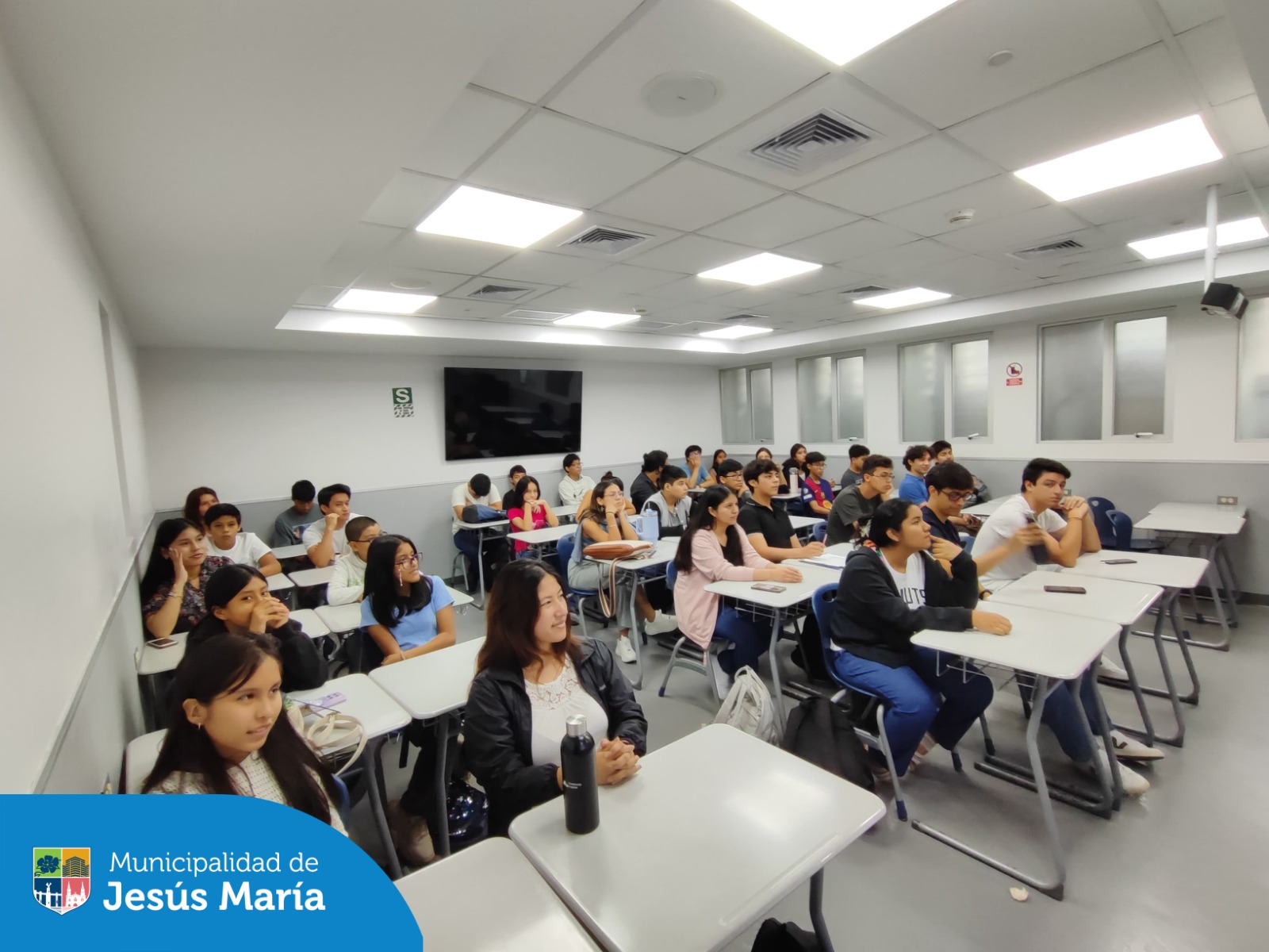 En Jesús María, creemos en el poder de la juventud, 💪💡 por ello, realizamos un taller dirigido a estudiantes de secundaria, diseñado especialmente para potenciar sus capacidades y destrezas. 🙌🎉 💪🏻 ¡Felicitaciones a todos los asistentes!