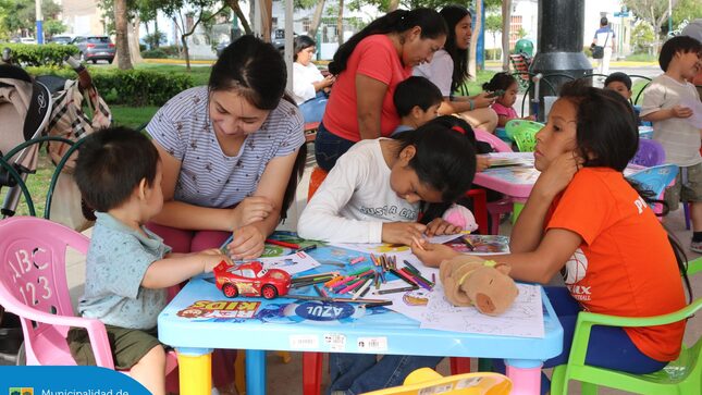 Nuestros niños jesusmarianos se divirtieron en la gran actividad Lectura en tu Parque. 🌳 Gracias a todos los padres por sumarse a esta hermosa iniciativa. 🙌
👉 La próxima cita es el martes 14 en el Parque Eduardo de Habich. ¡Los esperamos para más aventuras juntos!