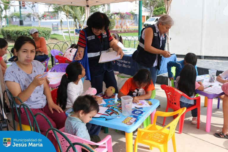 Nuestros niños jesusmarianos se divirtieron en la gran actividad Lectura en tu Parque. 🌳 Gracias a todos los padres por sumarse a esta hermosa iniciativa. 🙌
👉 La próxima cita es el martes 14 en el Parque Eduardo de Habich. ¡Los esperamos para más aventuras juntos!