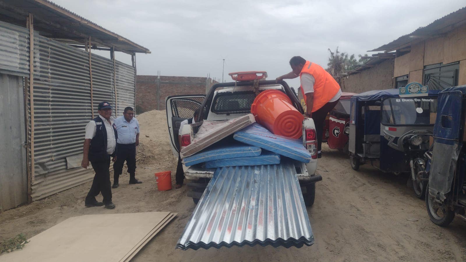 Municipalidad de Sullana Entrega Ayuda Humanitaria a Familias Afectadas por Incendio en Nuevo Horizonte
