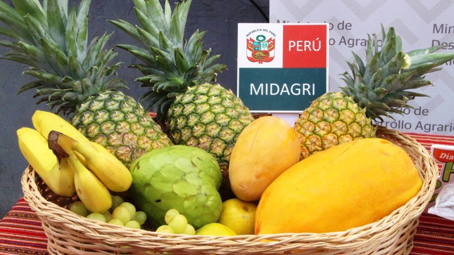 Midagri promueve el consumo de frutas de la agricultura familiar en esta temporada de verano