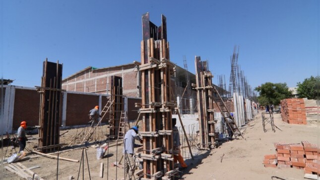 Reconstrucción de colegio 