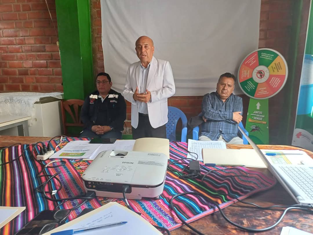 Reunión para prevenir el dengue