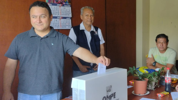ONPE asiste elección complementaria en la Universidad Nacional Agraria La Molina