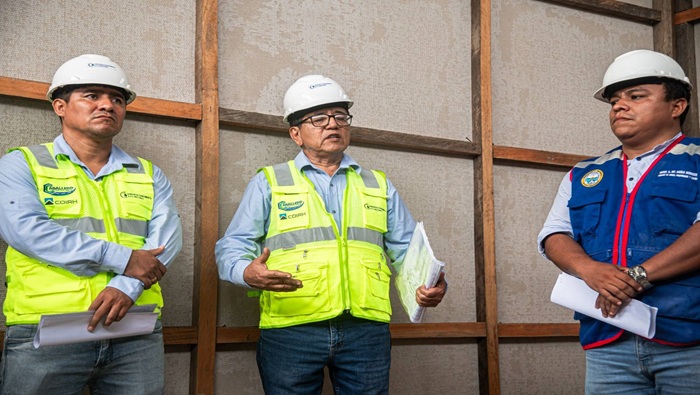 se realizó entre el área ejecutiva de la comuna provincial y la empresa Consorcio Saneamiento Alto Amazonas, conformada por la Constructora Inmobiliaria Río Huallaga SAC y Caballero Contratistas Generales EIRL