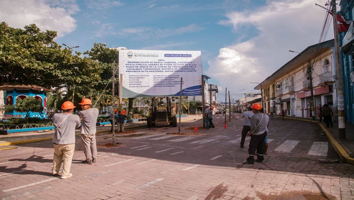 la obra consta en la construcción de bancas, sardineles, piso de terrazo, piletas públicas, reparación del obelisco, glorieta moderna, letras turísticas en 3D de Yurimaguas