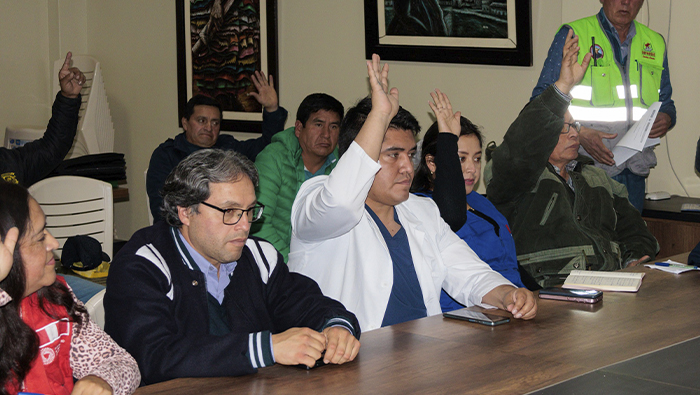 Imagen del desarrollo de la reunión con todos los mimbros del COPROSEC
