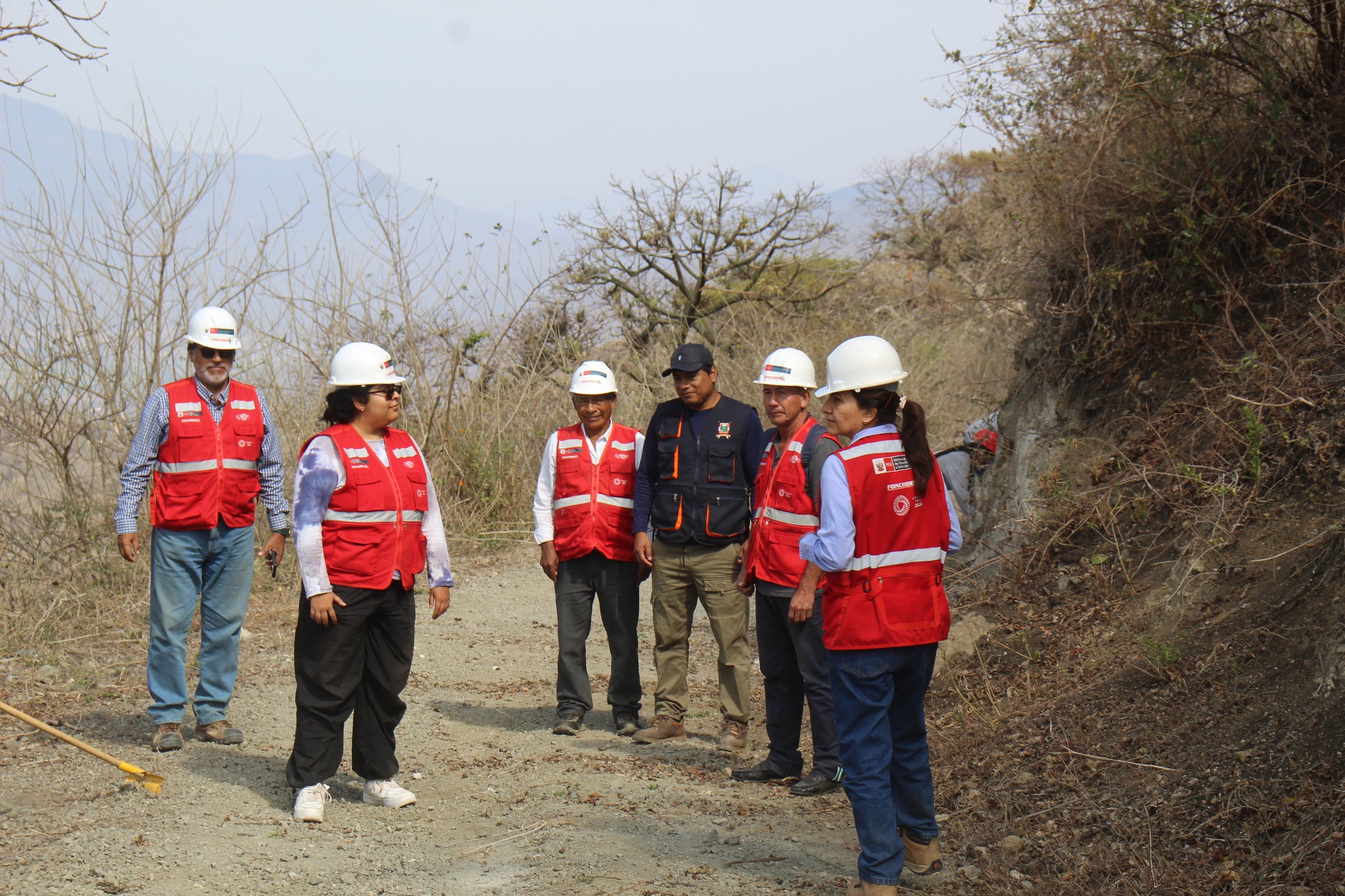 MDM Realizan Supervisión del Mantenimiento de caminos Vecinales