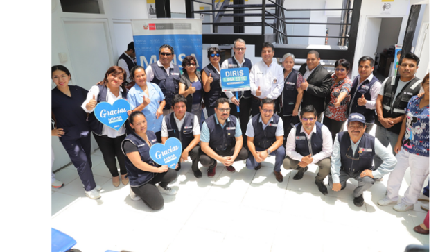 En este importante evento también participaron el director de la DIRIS Lima Este, Dr. Carlos León, y la Coordinadora de la RIS Santa Anita - El Agustino, Dra. Carmen Huayamares, quienes destacaron el trabajo conjunto en favor de la salud de nuestra comunidad.
El burgomaestre, reafirmó su compromiso de seguir trabajando en alianza con las autoridades de salud para garantizar el bienestar de la población agustiniana.