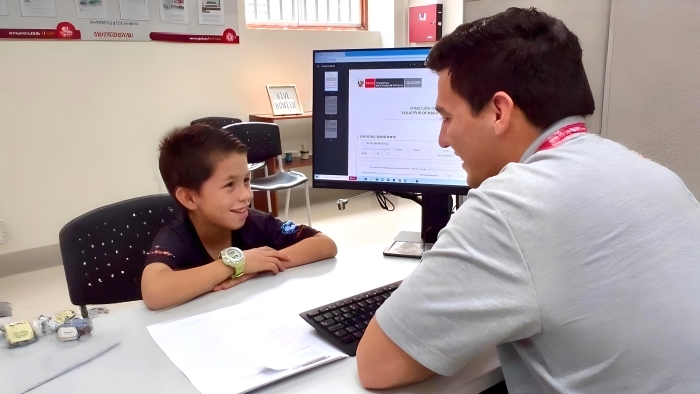 Niño escritor de Amazonas solicita registro de su libro Los cuentos de Mark Joshua para proteger su derecho de autor