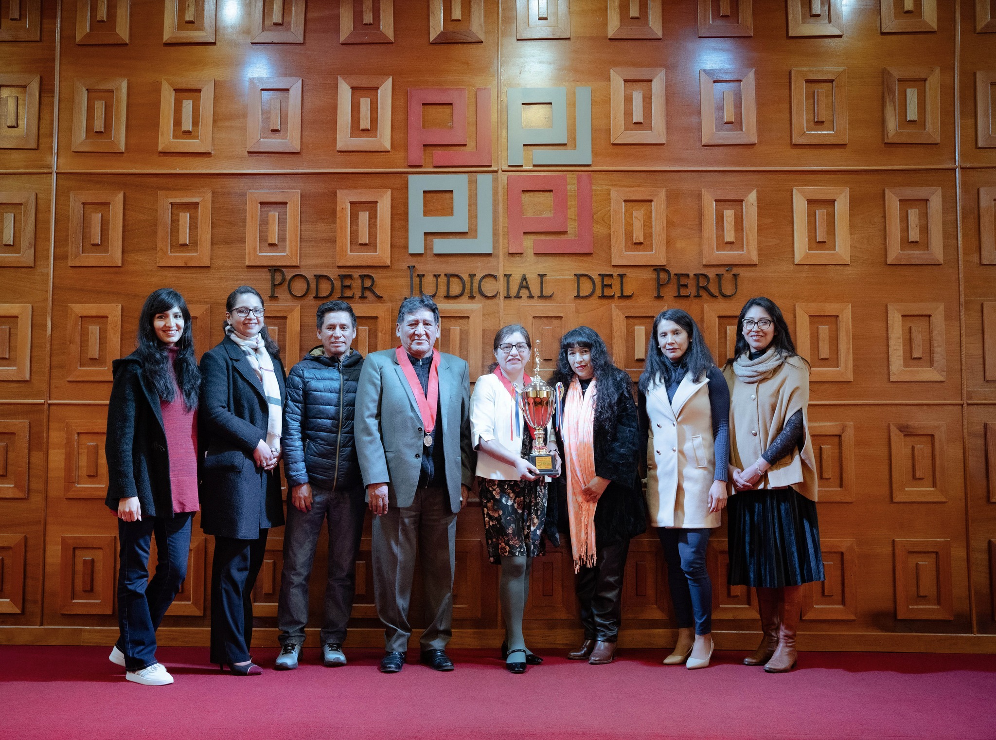 Equipos de Vóley femenino y Fútsal de la Corte de Cusco se coronan como campeón y subcampeón en los XXII Juegos Nacionales Deportivos