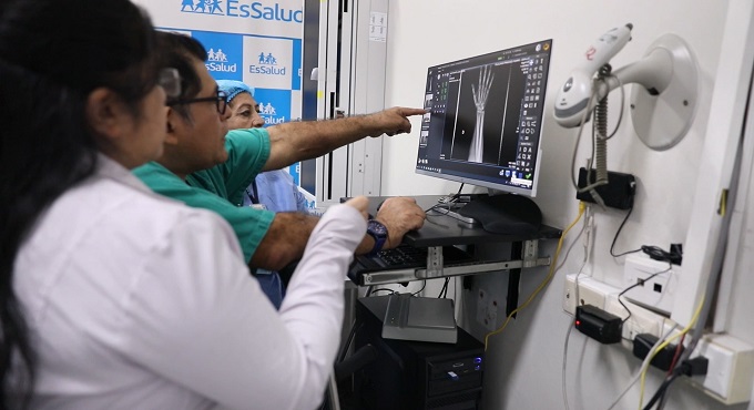 Hospital Almenara de EsSalud redujo en un 50% el embalse de cirugías postergadas