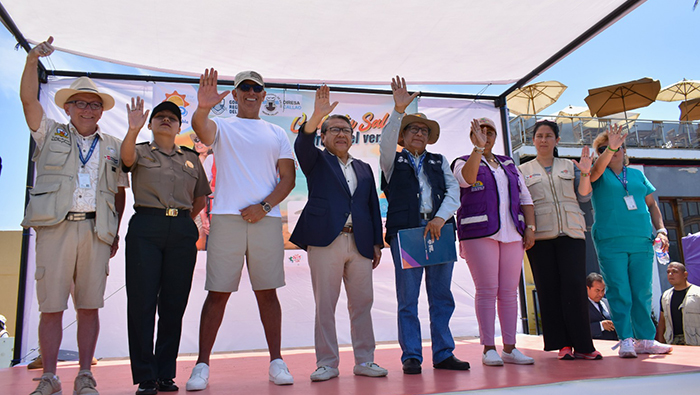Autoridades en el lanzamiento del Verano Saludable y Seguro