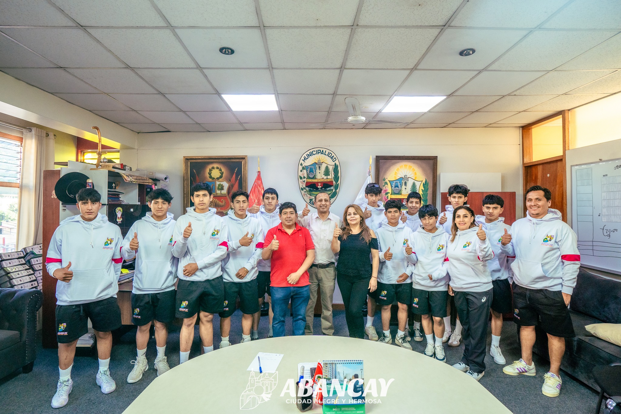 🏐🏆 Alcalde Raúl Peña Continúa Apoyando A Los Jóvenes Y Reafirma Una Vez Más Su Compromiso Con El Deporte.💯