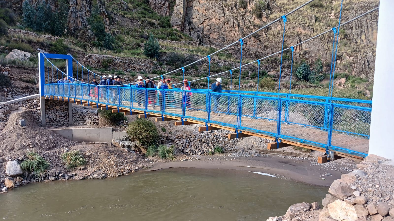 Inauguran el Puente Vilachua en el Distrito de Ichuña