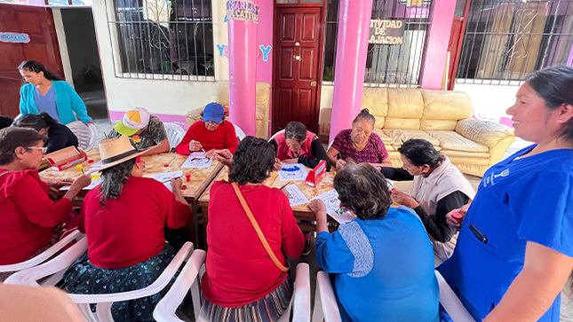 CIAM realiza talleres sobre la importancia de cuidar tu salud mental para adultos mayores