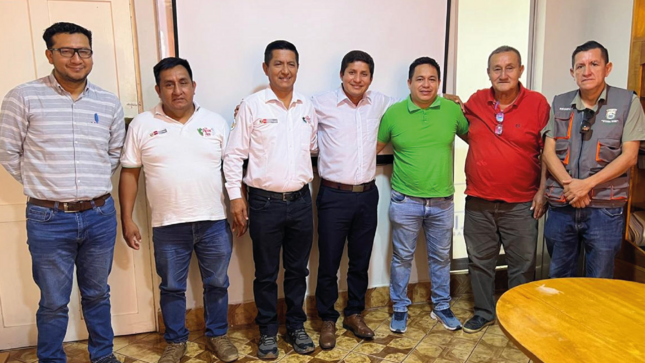 Autoridades PEAH y Autoridad de la Municipalidad Provincial de Juanjui - San Martin. 