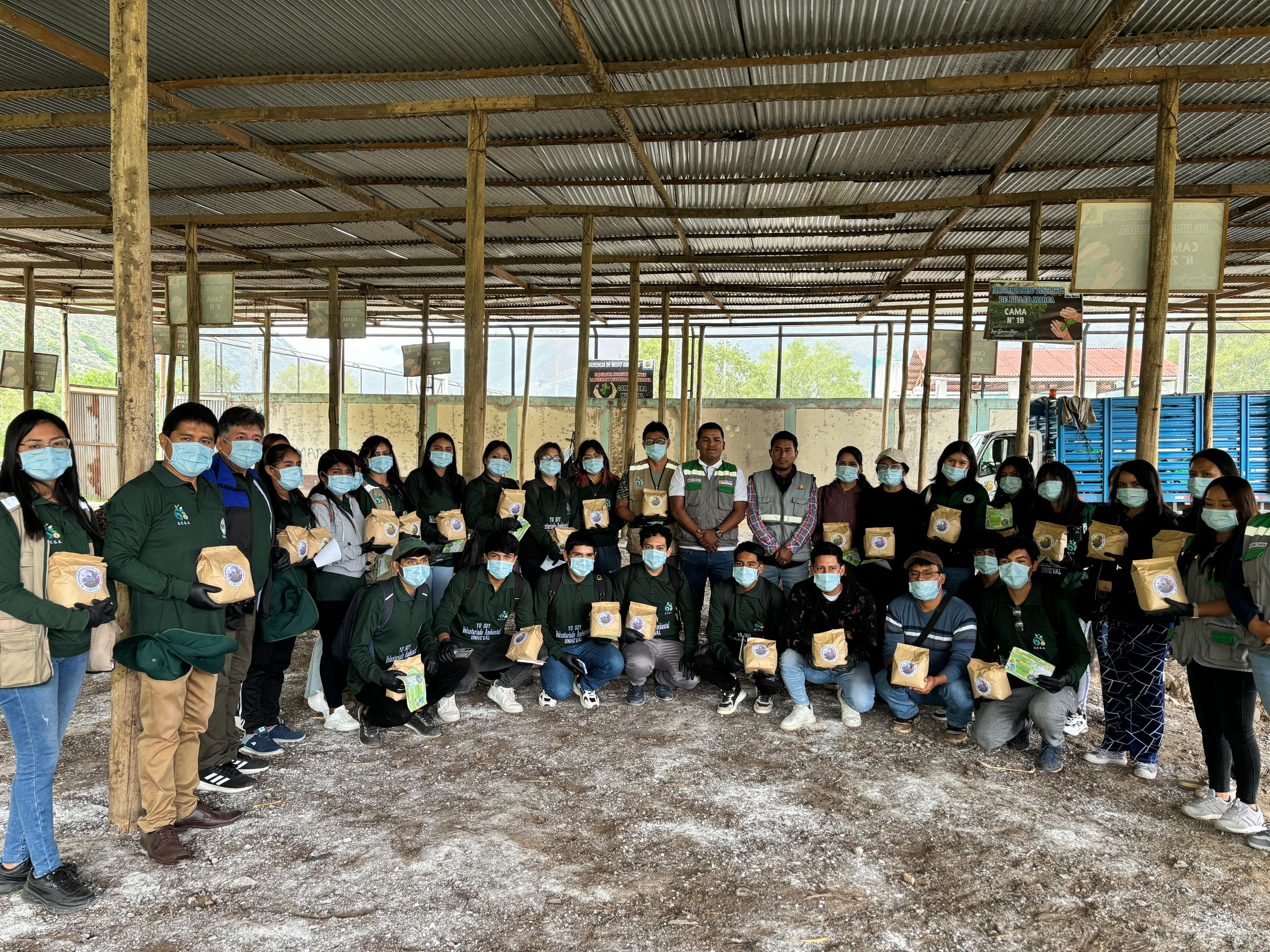 Estudiantes de la Escuela Profesional de Biología, Química y Ciencias del Ambiente
