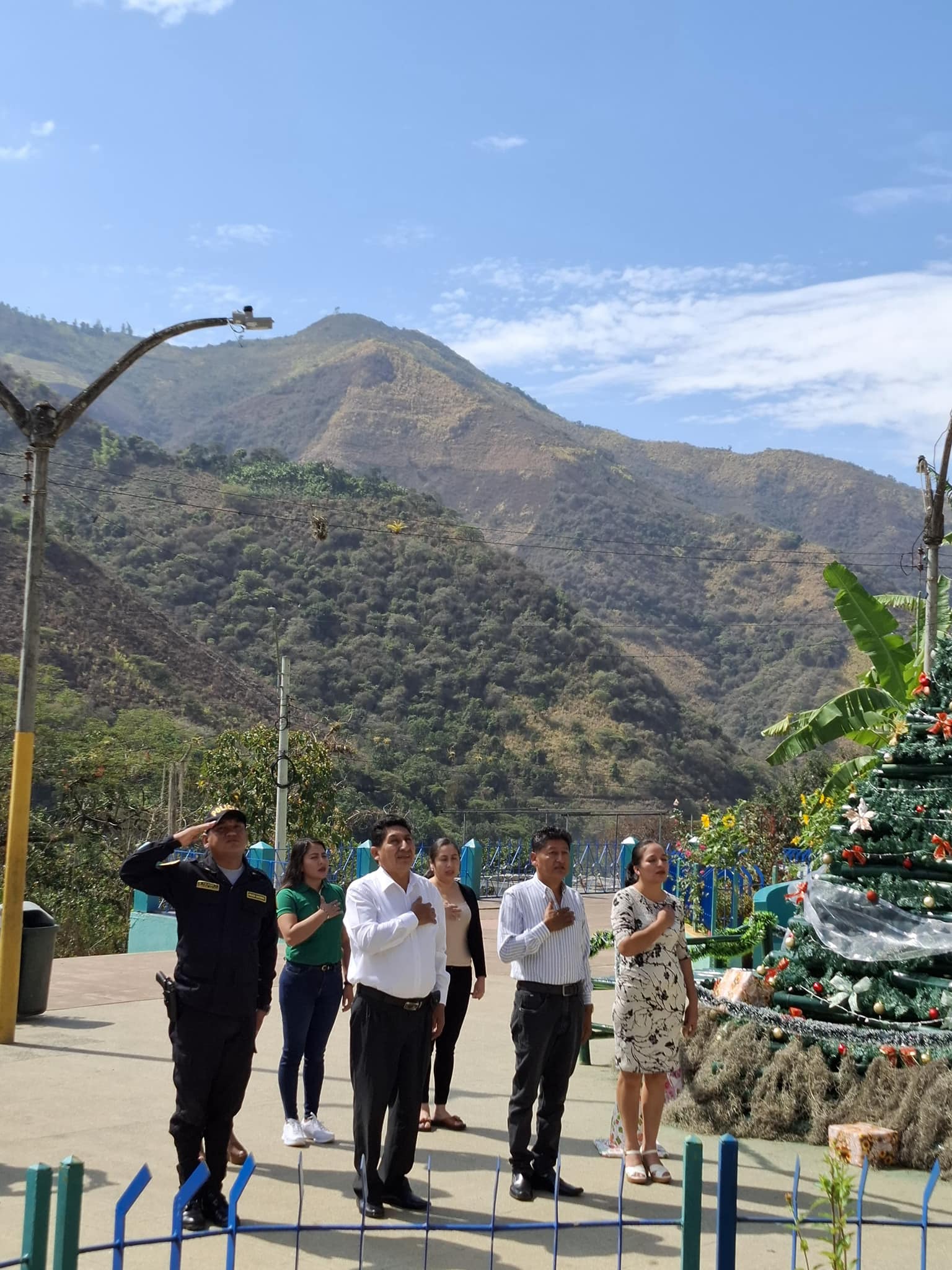 Izamiento Dominical del Pabellón nacional del Perú