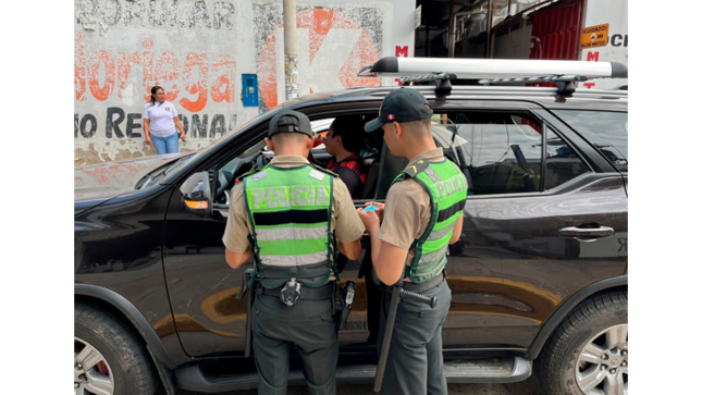 Operativo "Marcaje y reglaje contra la tranquilidad pública" a un radio de las entidades financieras.