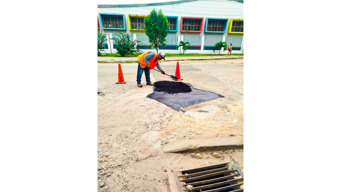 Reparación de vía del Jr. Orellana Cdra. 03.