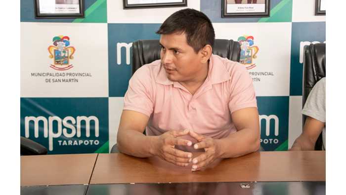 Director y padres de familia de la I.E NΒ° 0101 de Chazuta piden apoyo a la gestiΓ³n Perea.