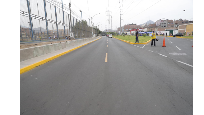 Los vecinos se mostraron muy contentos y felicitaron al alcalde por esta obra que sin duda contribuirá a liberar el tráfico en la zona, mejorando la calidad de vida de todos. 
En la inauguración también estuvo presente el regidor metropolitano Aron Espinoza, quien aprovechó la ocasión para felicitar al alcalde por este gran logro.
El burgomaestre aprovechó para anunciar que en toda la ribera del río se realizarán importantes mejoras, la instalación de nuevas luminarias LED.