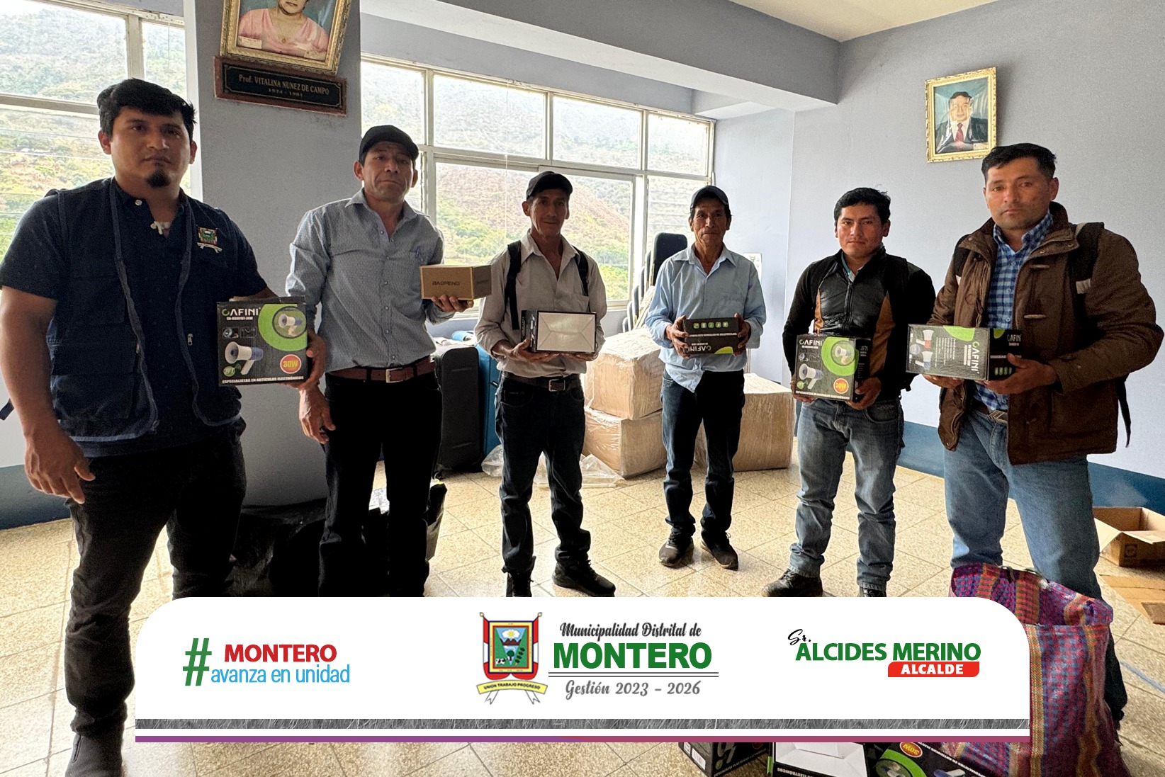 MDM Realiza Entrega de Indumentaria a Rondas campesinas de Montero 