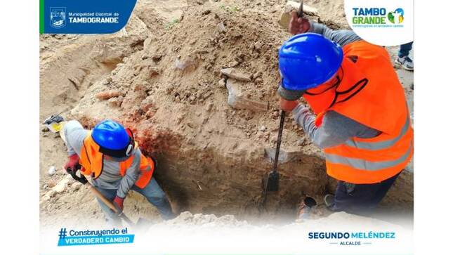 MDT supervisa avances de obra de agua potable en el A.H. Froilán Alama