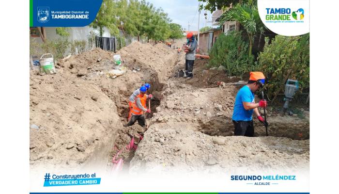 MDT supervisa avances de obra de agua potable en el A.H. Froilán Alama