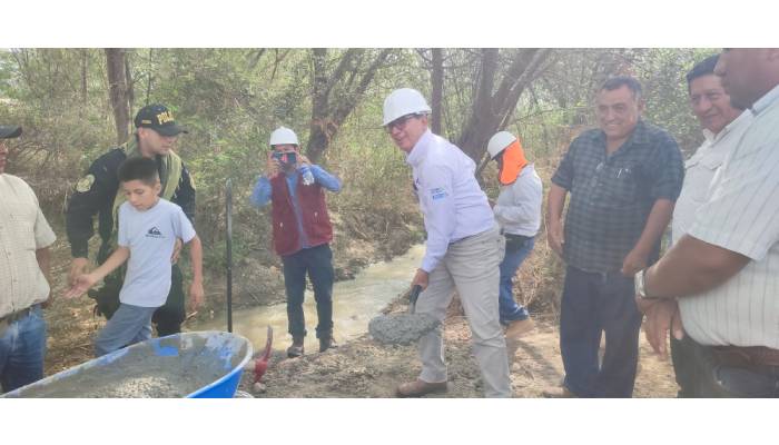 MDT impulsa el desarrollo agrícola con el mejoramiento del sistema de riego en el canal lateral Jorge Chávez