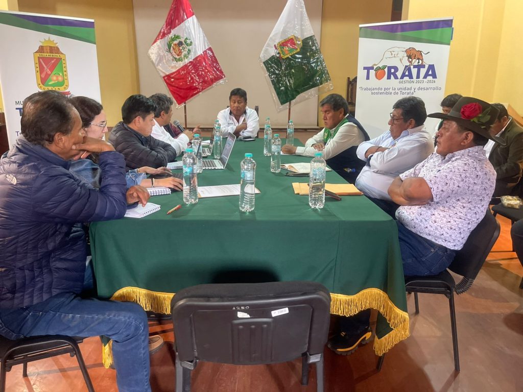 En el marco del compromiso adquirido por las autoridades del Ejecutivo Nacional con la región Moquegua, la Municipalidad Provincial de Mariscal Nieto participó en una importante reunión de coordinación junto a los alcaldes distritales de Torata, Samegua y San Antonio.