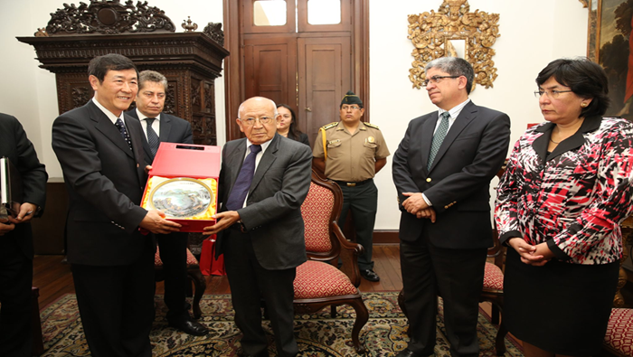 TC y Corte Suprema de China firmarían convenio marco
