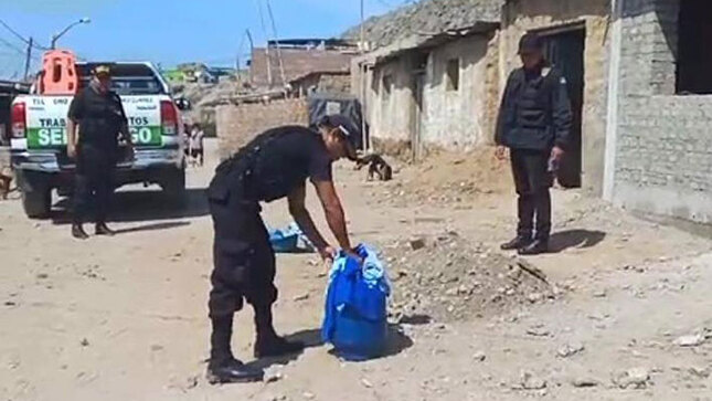 Serenazgo de Nepeña retira el balón de gas del domicilio de la señora María Quintana Ortiz