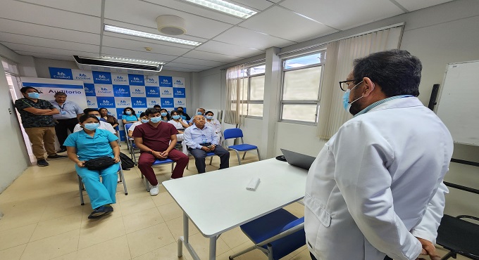 Internos de medicina se suman a la Red Tumbes de EsSalud para reforzar atenciones