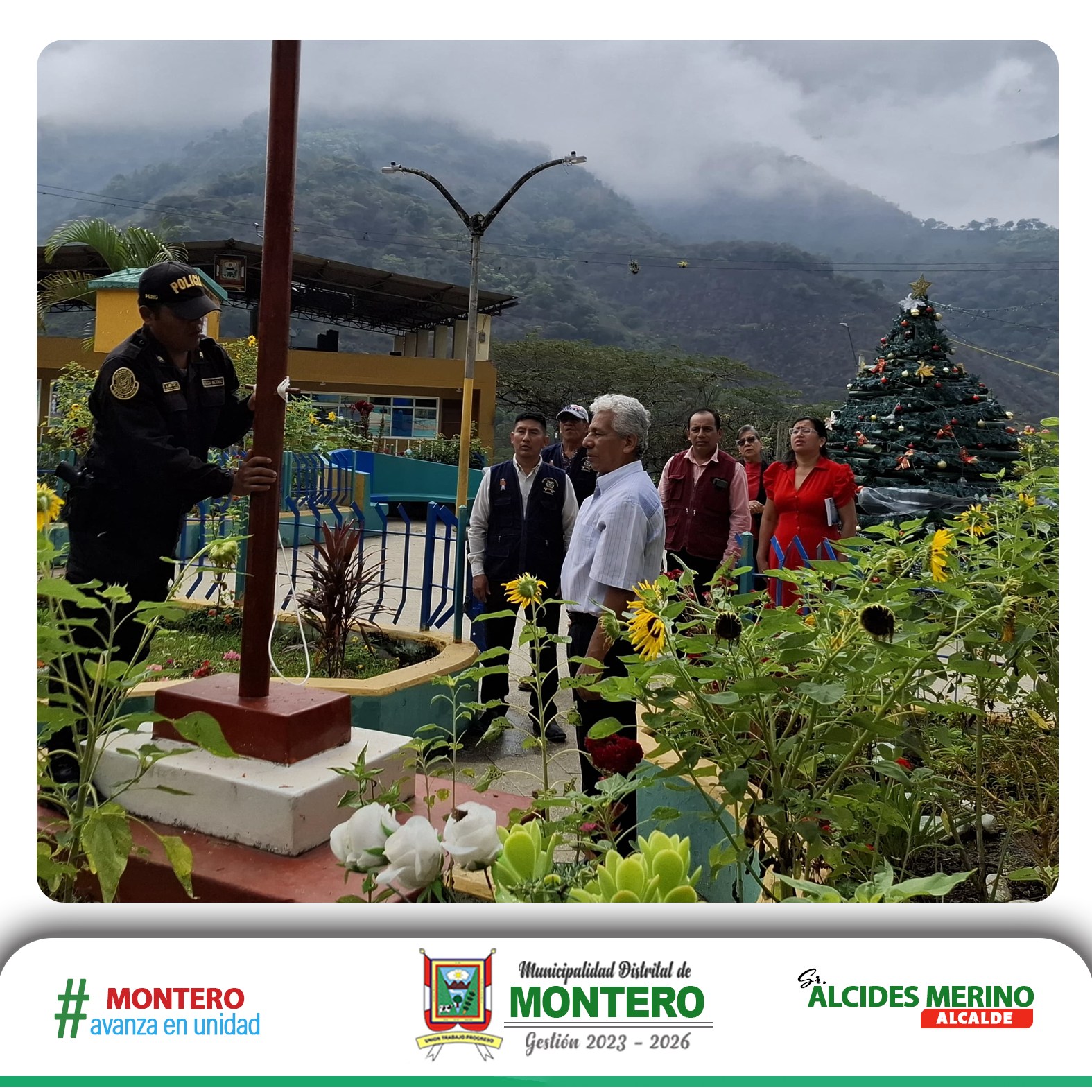 Izamiento Dominical  Del Pabellón Nacional del Perú