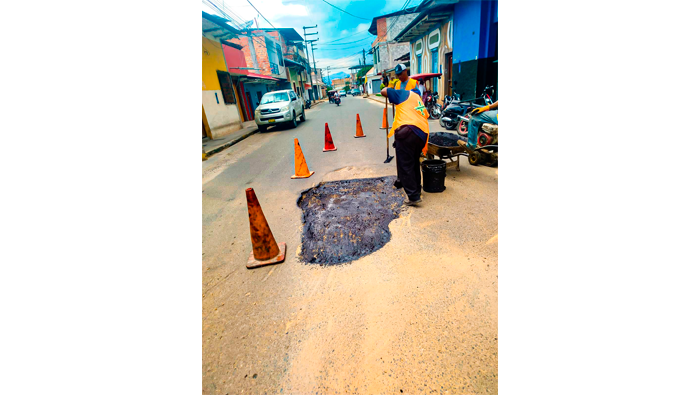 Reparaciรณn de vรญa del Jr. Manuel Arรฉvalo Orbe - Jr. Bolognesi - Jr. Cahuide - jr. Jorge Chรกvez.