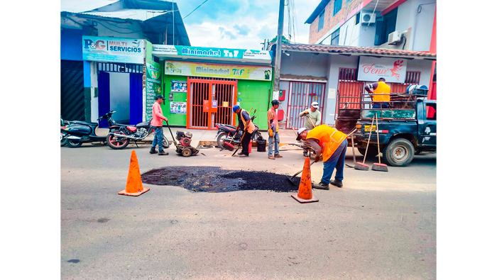 Reparaciรณn de vรญa del Jr. Manuel Arรฉvalo Orbe - Jr. Bolognesi - Jr. Cahuide - jr. Jorge Chรกvez.