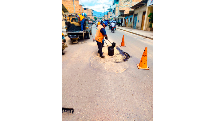 Reparaciรณn de vรญa del Jr. Manuel Arรฉvalo Orbe - Jr. Bolognesi - Jr. Cahuide - jr. Jorge Chรกvez.
