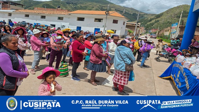 Entrega de canastas saludables del proyecto Salud Alimentaria en Cusipata