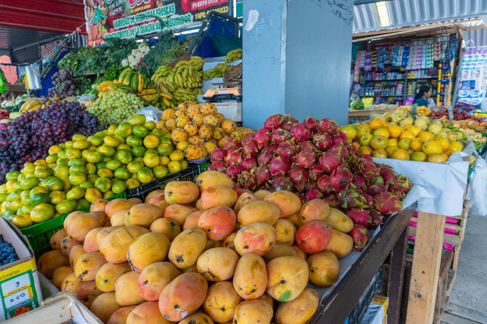 Mas de 800 comerciantes trabajan de manera coordinada con la Subgerencia de Comercialización
