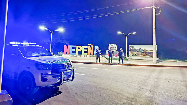 Patrullaje nocturno en la capital del distrito de Nepeña