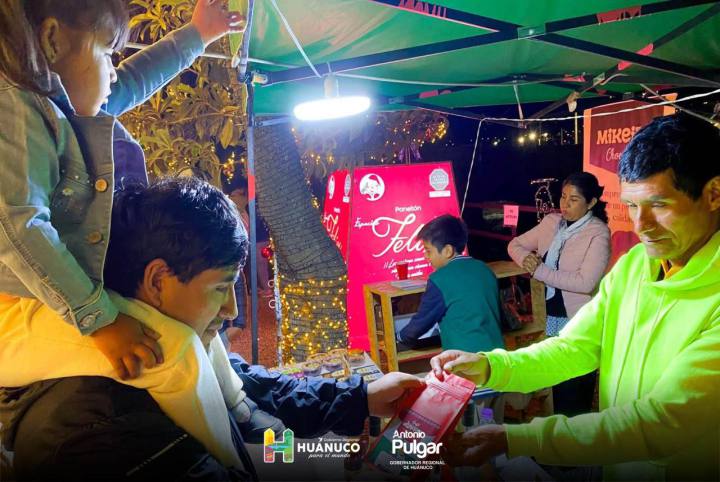 Portal navideño “Camino de Belén” genera movimiento económico de 120 mil soles en Huánuco