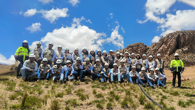 Estudiantes de la Universidad Nacional de Juliaca fortalecen sus conocimientos en remediación de pasivos mineros