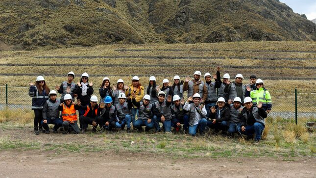 Estudiantes de la Universidad César Vallejo amplían conocimientos en remediación de pasivos mineros