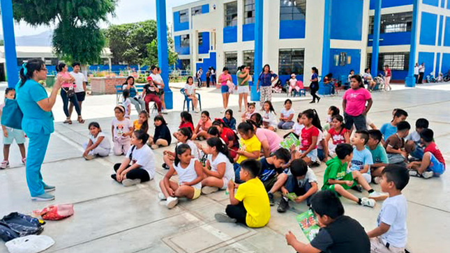 Niños y adolescentes de los talleres de vacaciones útiles 2025 de Huarmey son sensibilizados en medidas preventivas contra el dengue